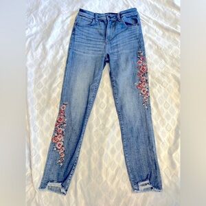 Final Sale Price ✨Abercrombie and Fitch✨ Bundle and SAVE🥳